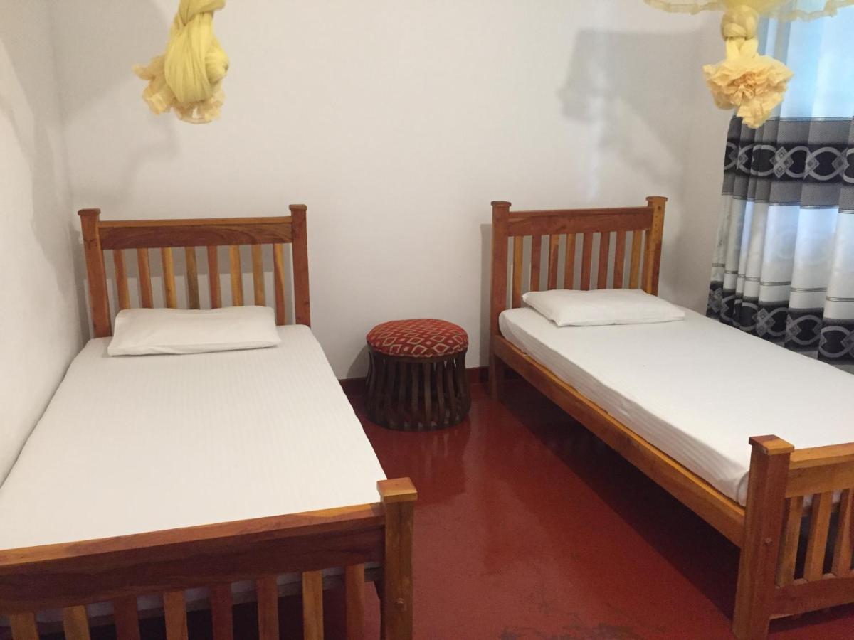 Best Hostel Yala Tissamaharama Ngoại thất bức ảnh